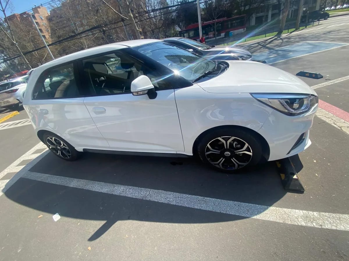 MG Mg 3 1.5 Comfort 4x2 Hb At 5p año 2023