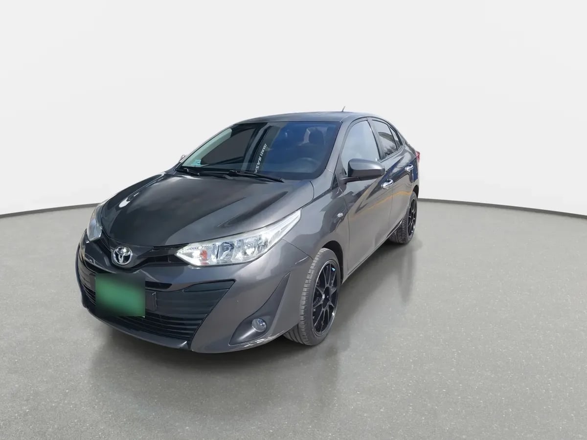 Toyota Yaris 1.5 Gli 4x2 E Mt 4p año 2019