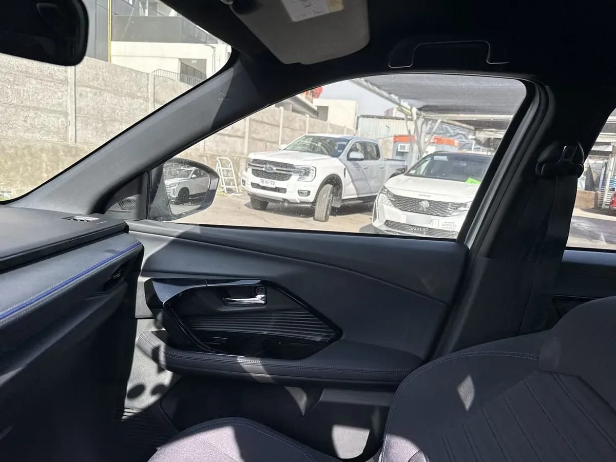 Toyota Yaris Cross 1.5 Xg 4x2 Cvt At 5p año 2025