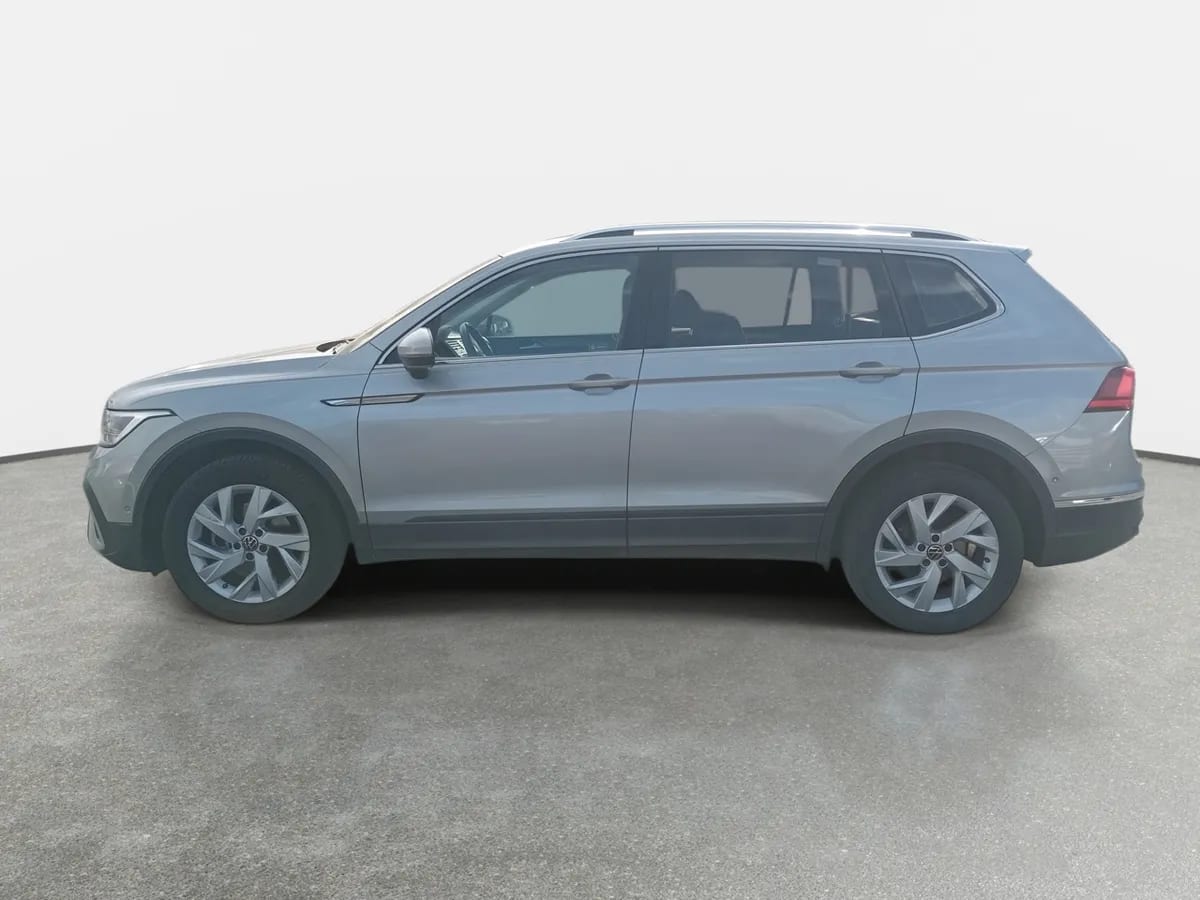 Volkswagen Tiguan 1.4 Tsi Comfortline 4x2 At 5p año 2023