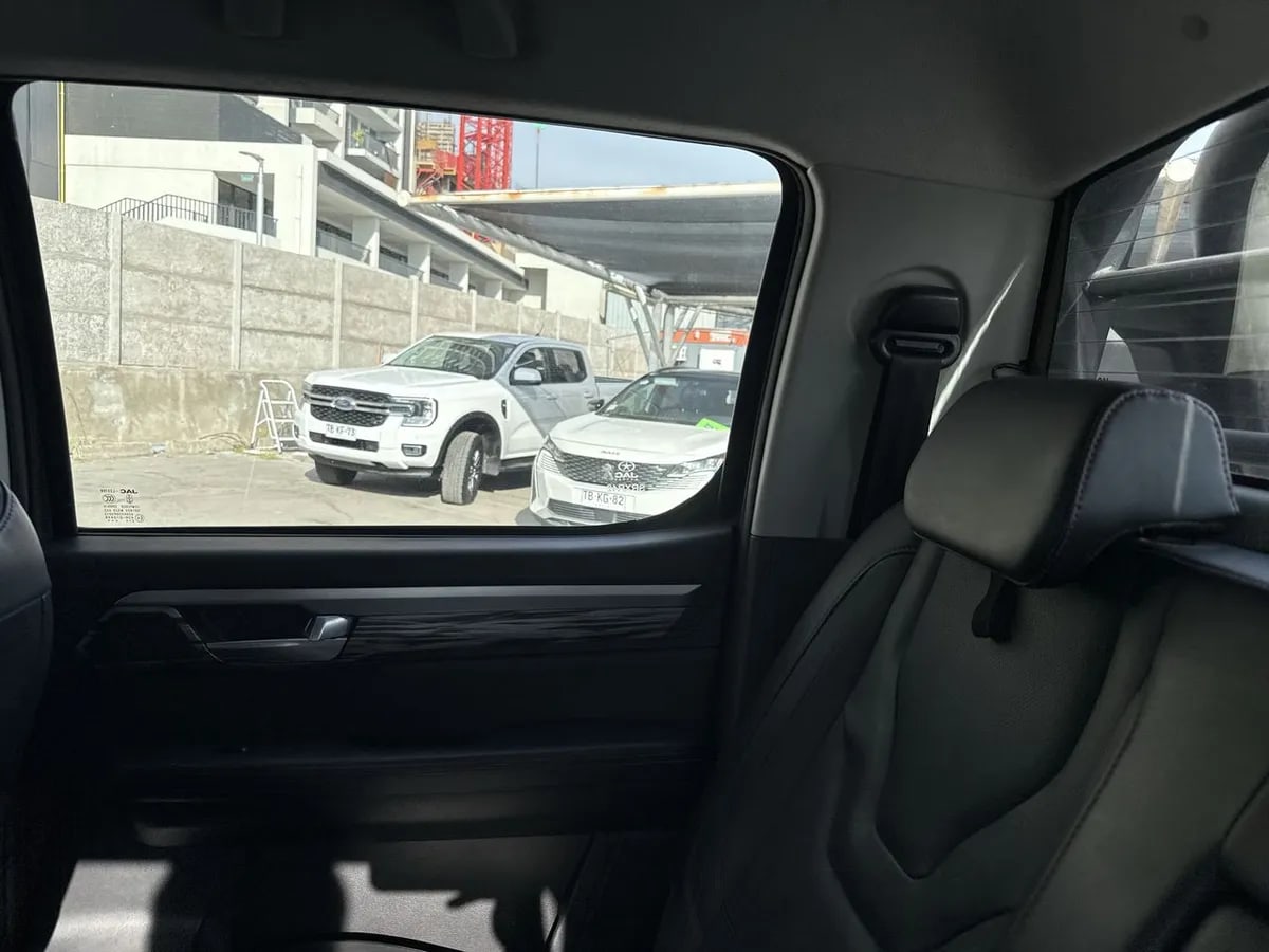 JAC T8 Pro 2.0 Luxury 4x2 Diesel Mt 4p año 2023