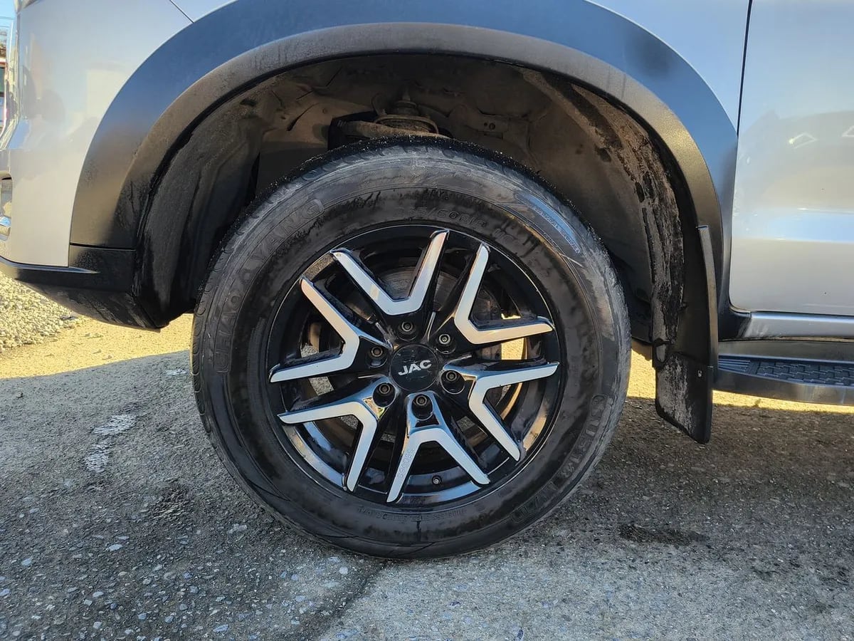 JAC T8 2.0 Luxury 4x4 Diesel Mt 4p año 2023