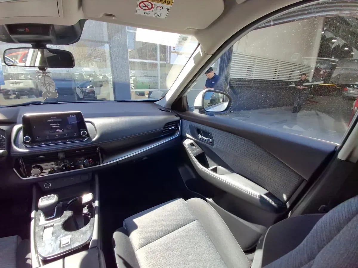 Nissan X-Trail 2.5 Sense 4x2 3row Cvt At 5p año 2024