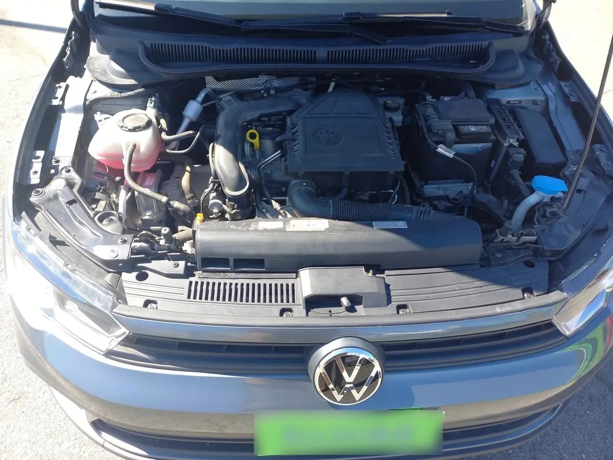 Volkswagen Polo 1.0 Comfortline 4x2 At6 5p año 2024