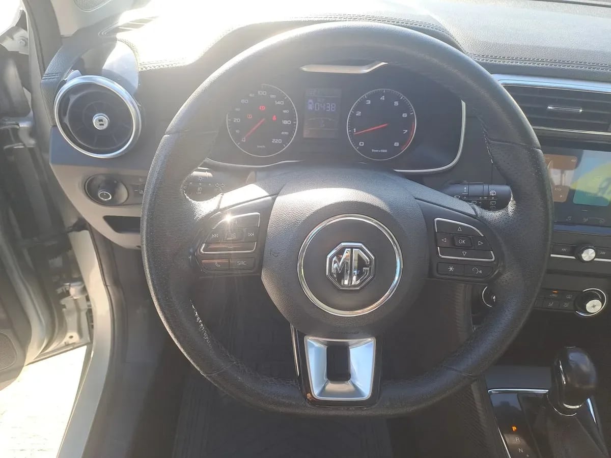 MG Mg Zs 1.5 Comfort 4x2 At 5p año 2024