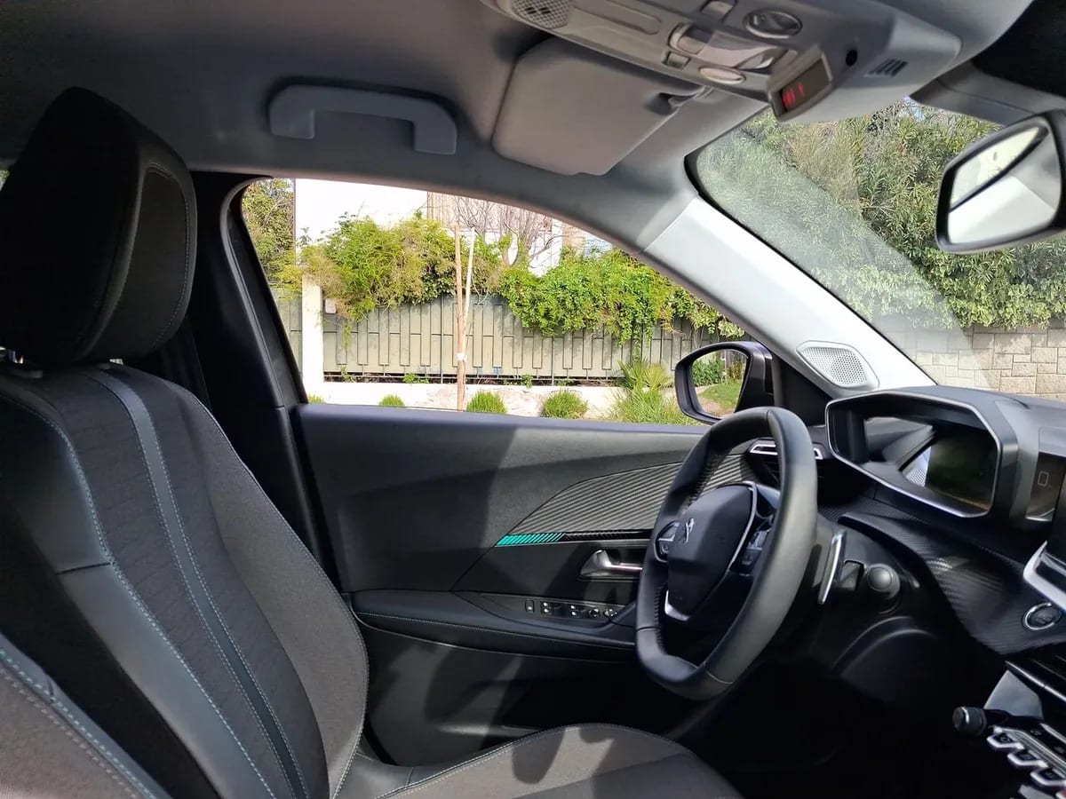 Peugeot 2008 1.2 Allure Puretech 130 4x2 At 5p año 2022