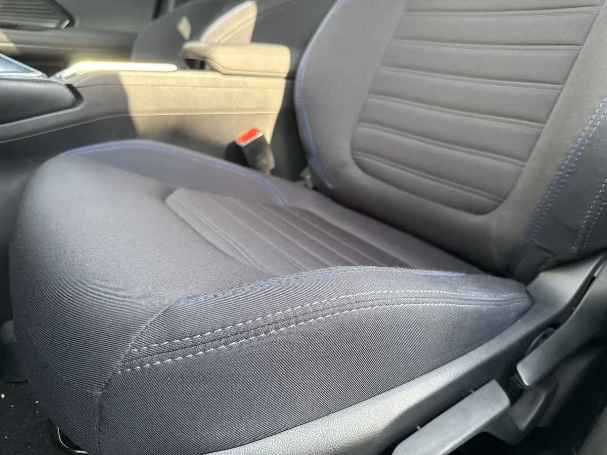 Toyota Yaris Cross 1.5 Xg 4x2 Cvt At 5p año 2025