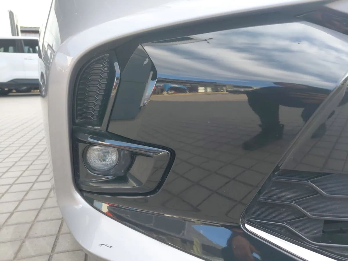Toyota Yaris 1.5 Sport 4x2 Hb Mt 5p año 2024
