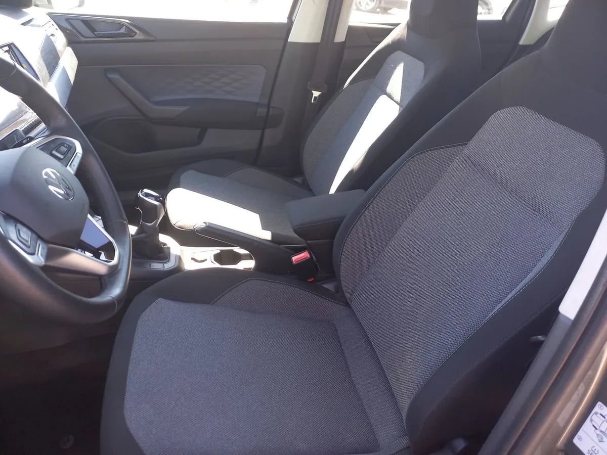 Volkswagen Polo 1.0 Comfortline 4x2 At6 5p año 2024