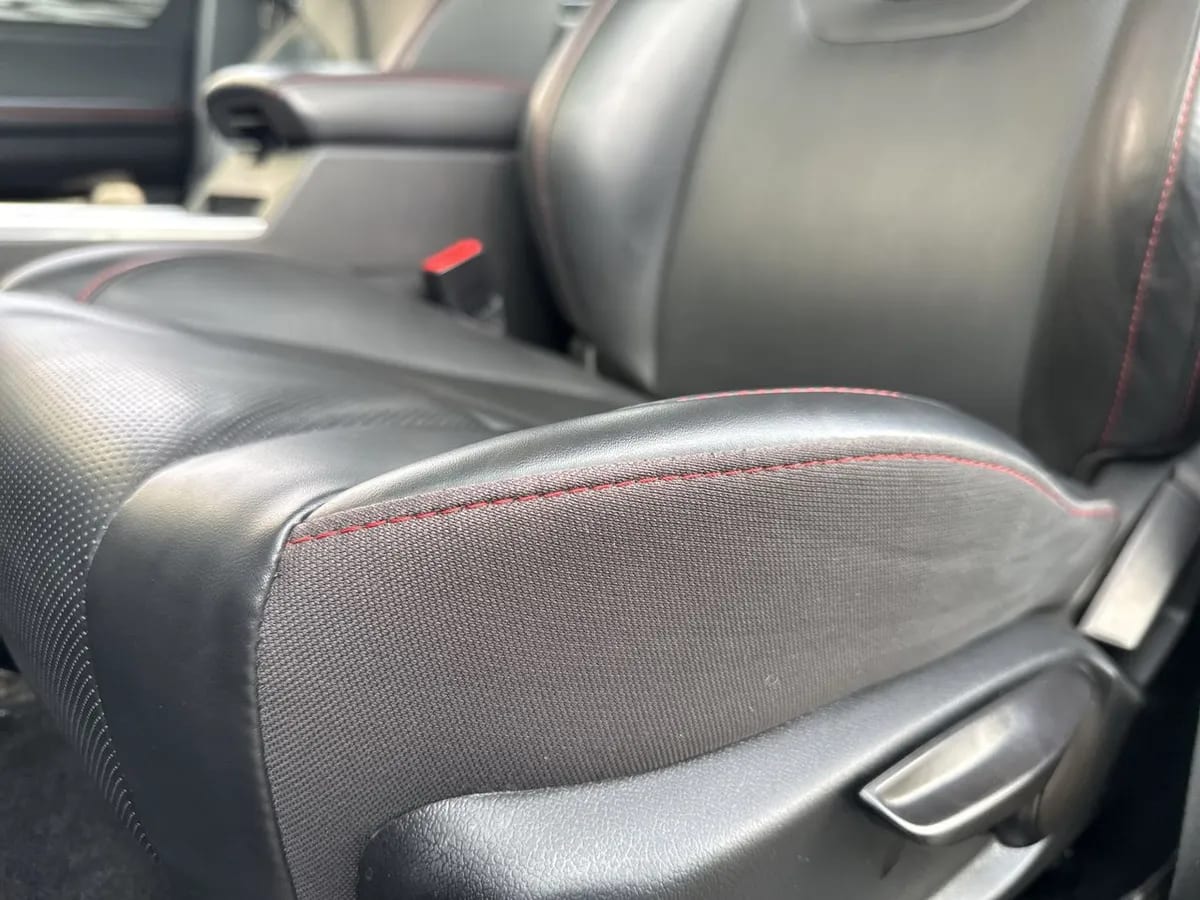 JAC T8 Pro 2.0 Luxury 4x2 Diesel Mt 4p año 2023