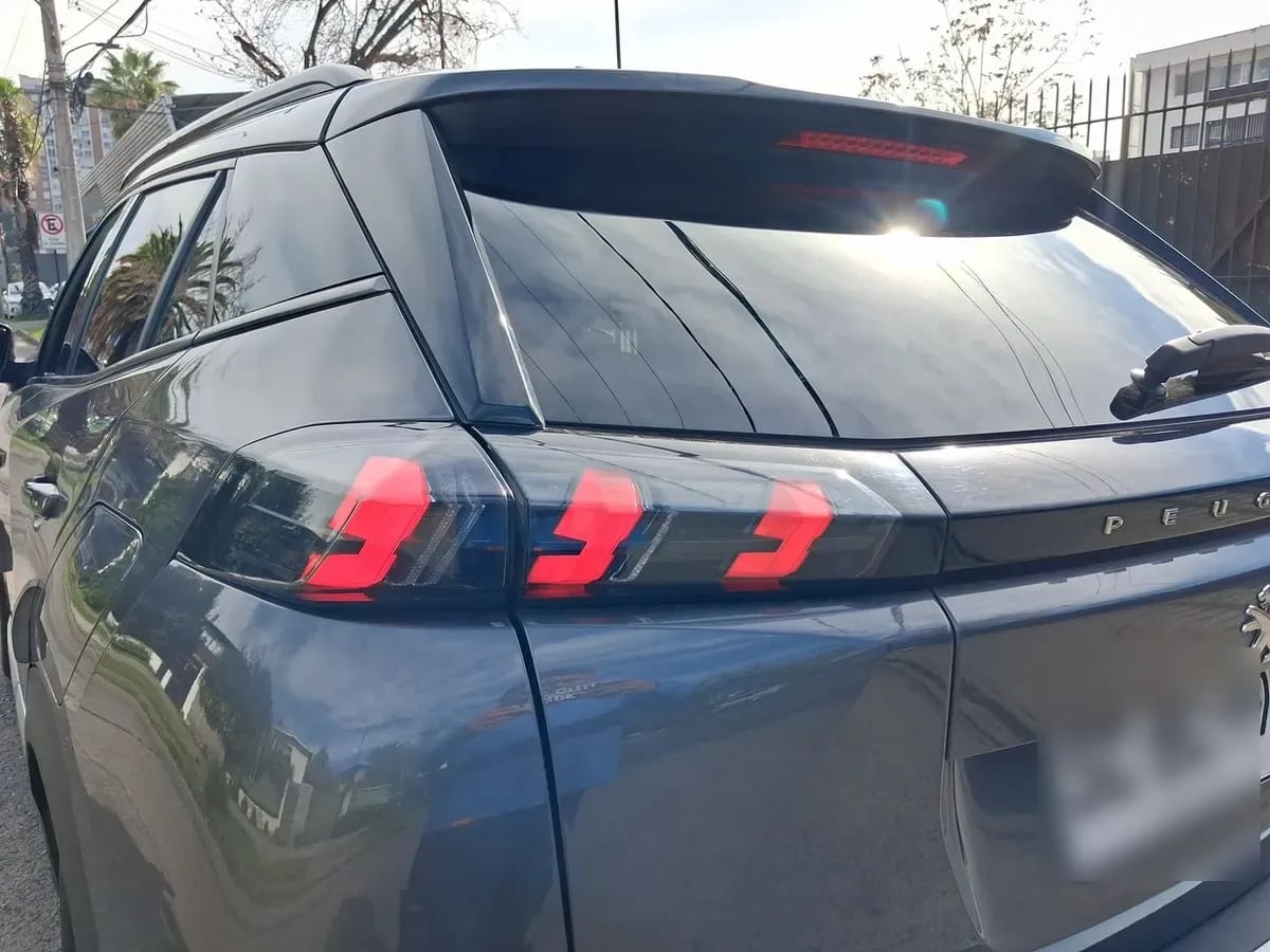 Peugeot 2008 1.2 Allure Puretech 130 4x2 At 5p año 2022