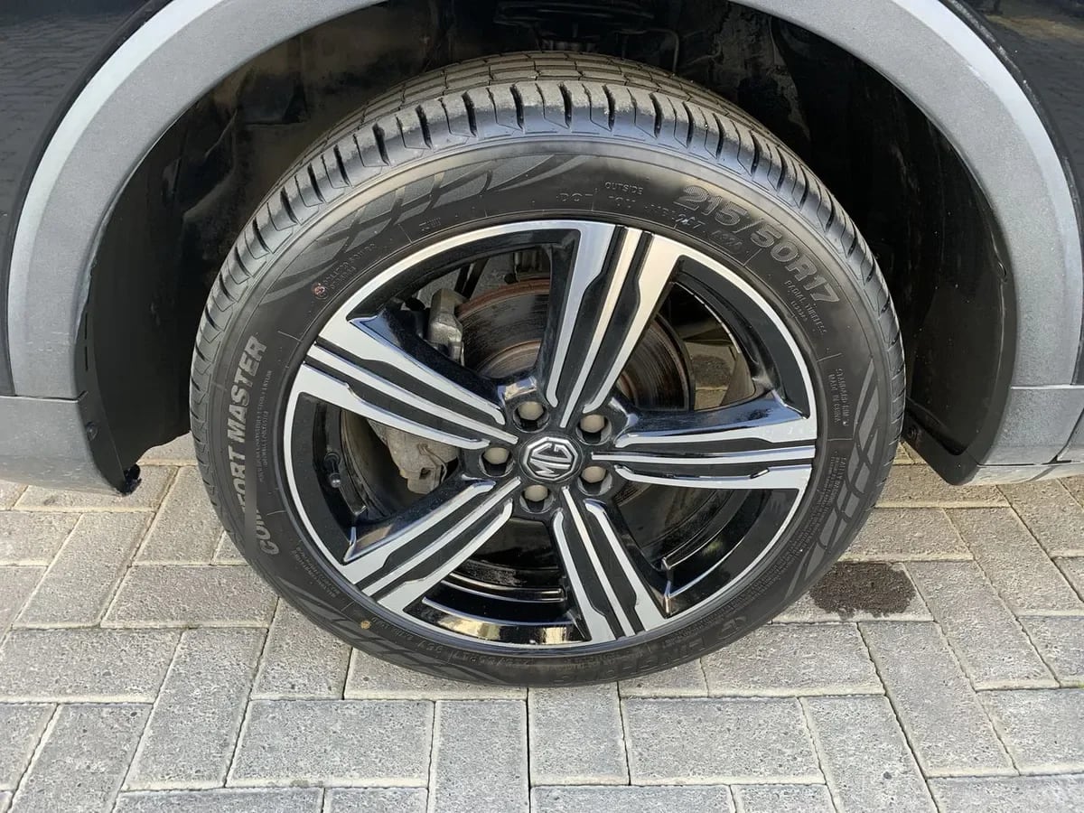 MG Mg Zs 1.5 Comfort 4x2 Mt 5p año 2022