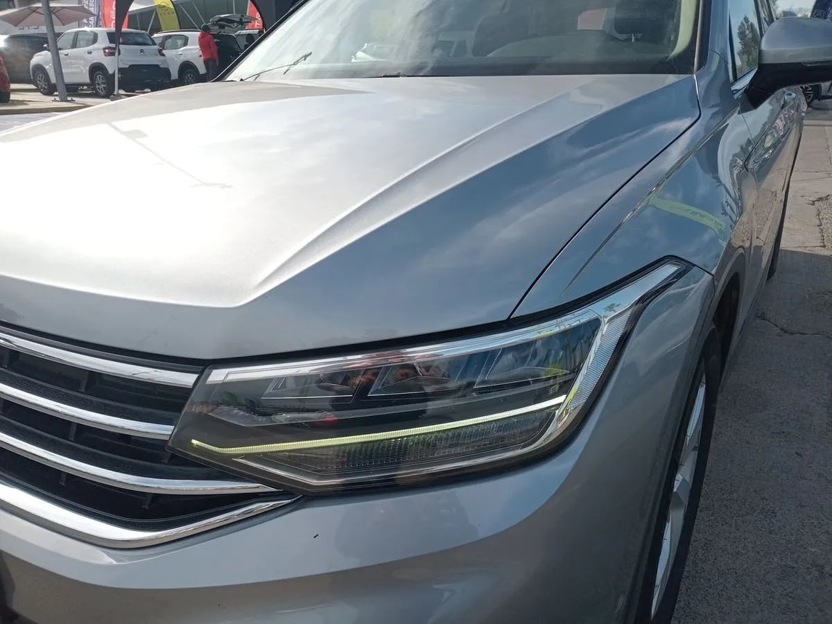 Volkswagen Tiguan 1.4 Tsi Comfortline 4x2 At 5p año 2023