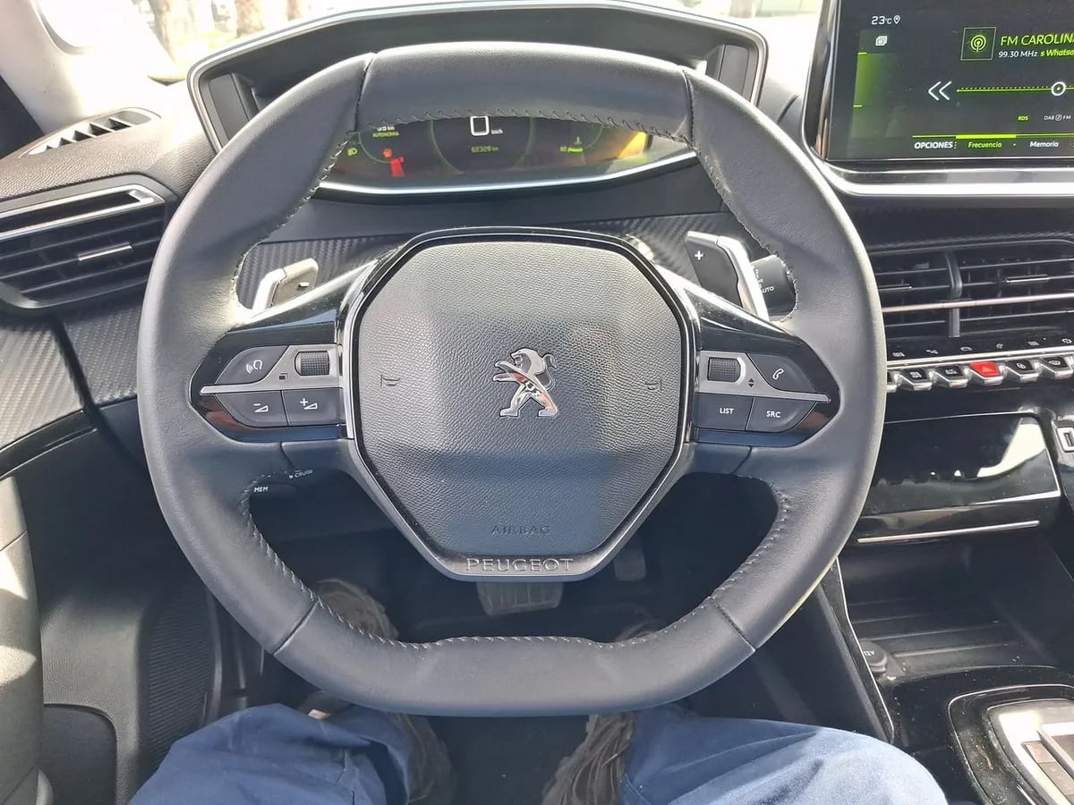 Peugeot 2008 1.2 Allure Puretech 130 4x2 At 5p año 2022