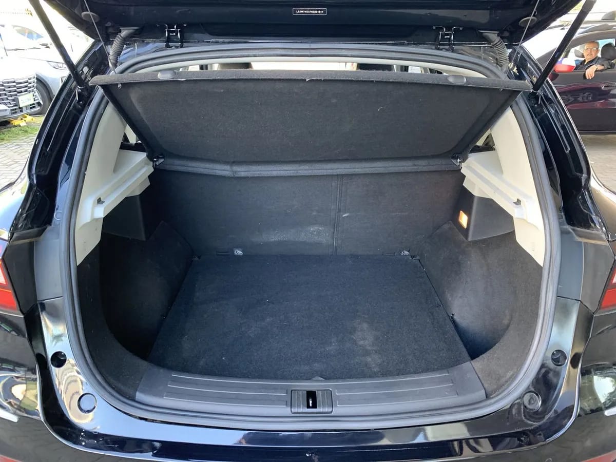 MG Mg Zs 1.5 Comfort 4x2 Mt 5p año 2022