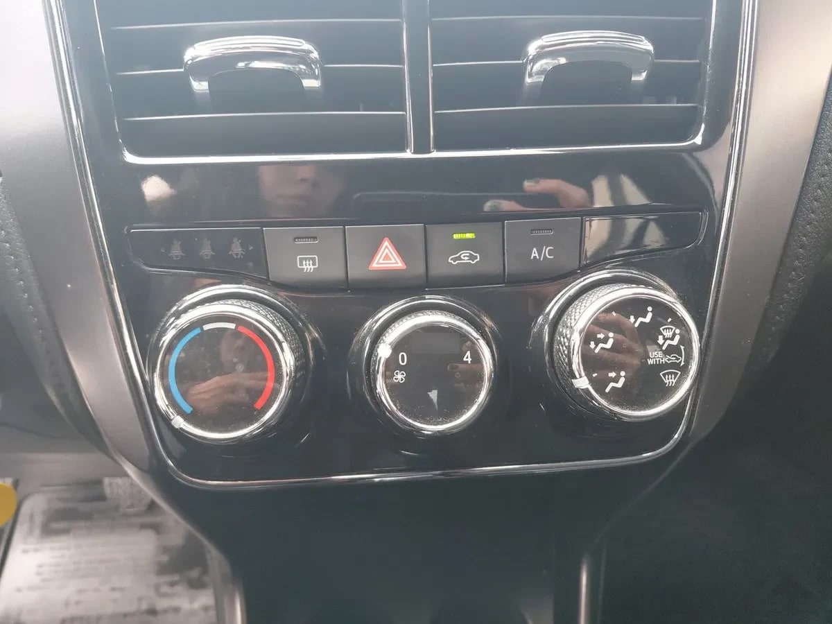Toyota Yaris 1.5 Sport 4x2 Hb Mt 5p año 2024