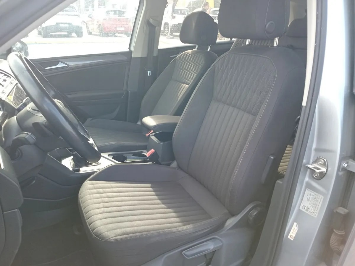 Volkswagen Tiguan 1.4 Tsi Comfortline 4x2 At 5p año 2023