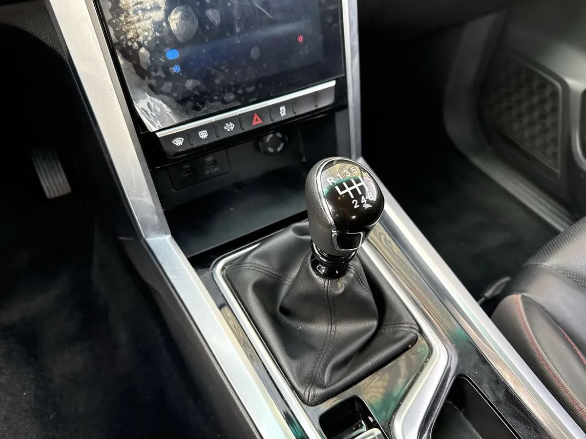 JAC T8 Pro 2.0 Luxury 4x2 Diesel Mt 4p año 2023