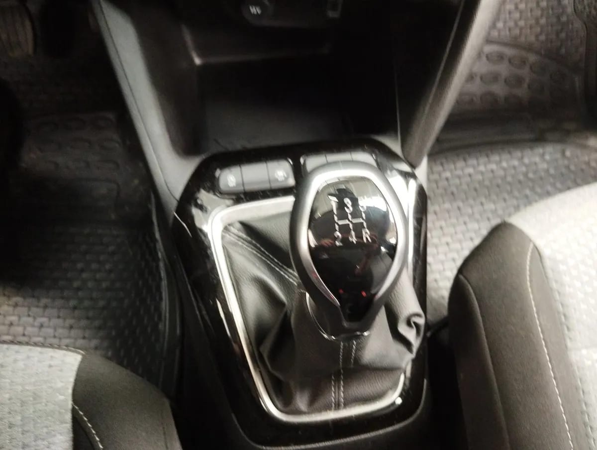 Opel Corsa 1.2 Edition 75hp 4x2 Mt5 5p año 2024
