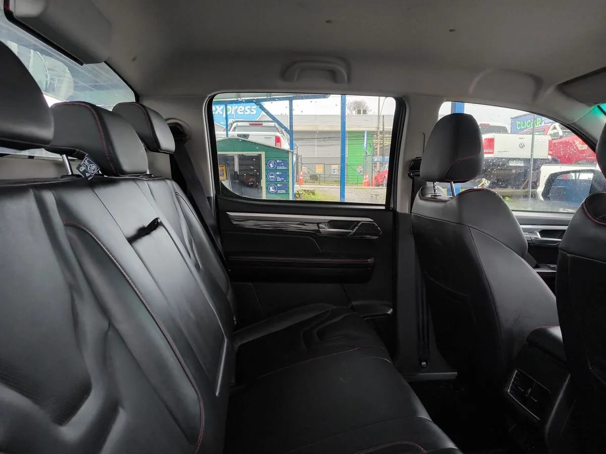 JAC T8 2.0 Luxury 4x4 Diesel Mt 4p año 2023