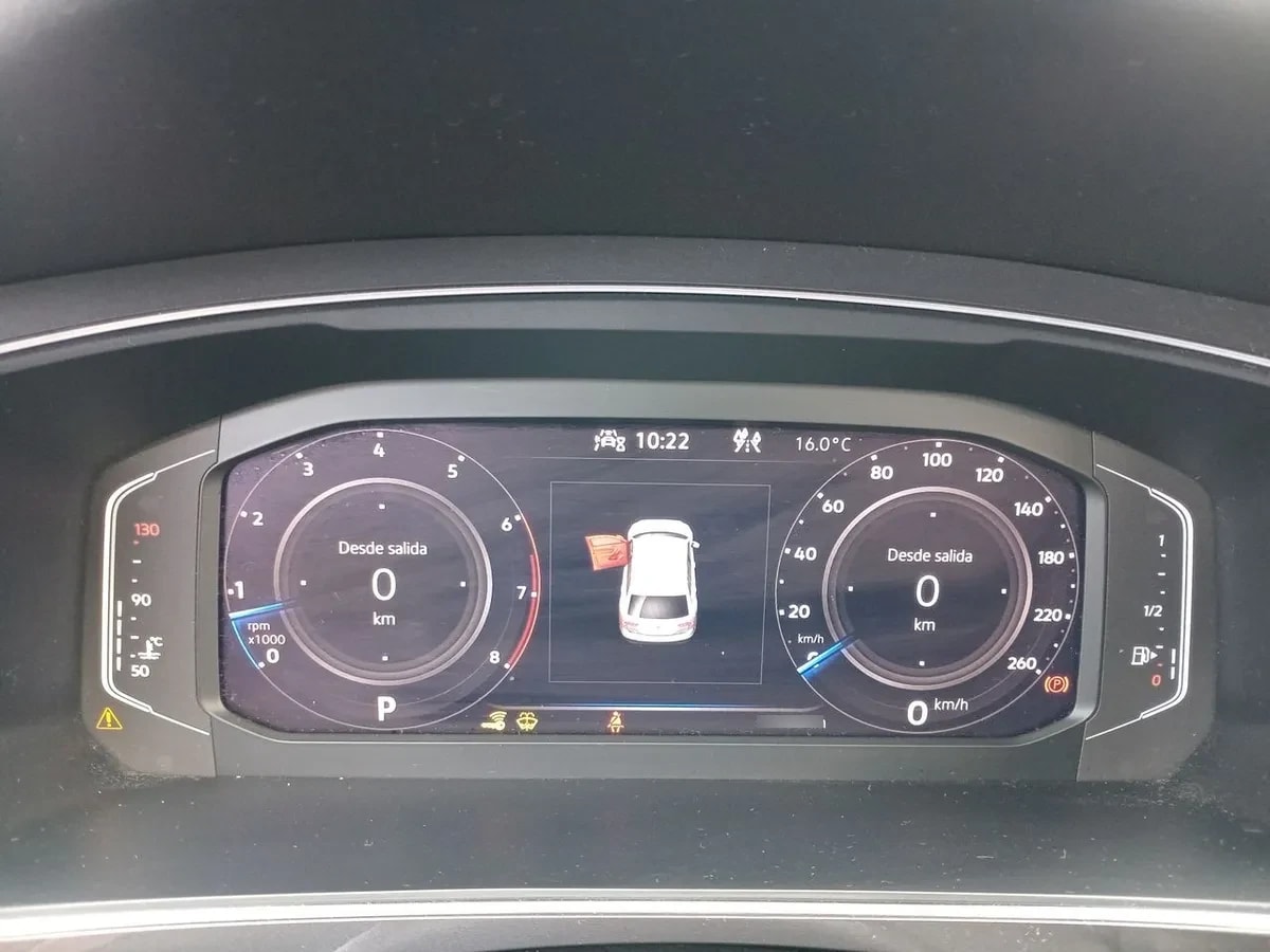 Volkswagen Tiguan 1.4 Tsi Comfortline 4x2 At 5p año 2023