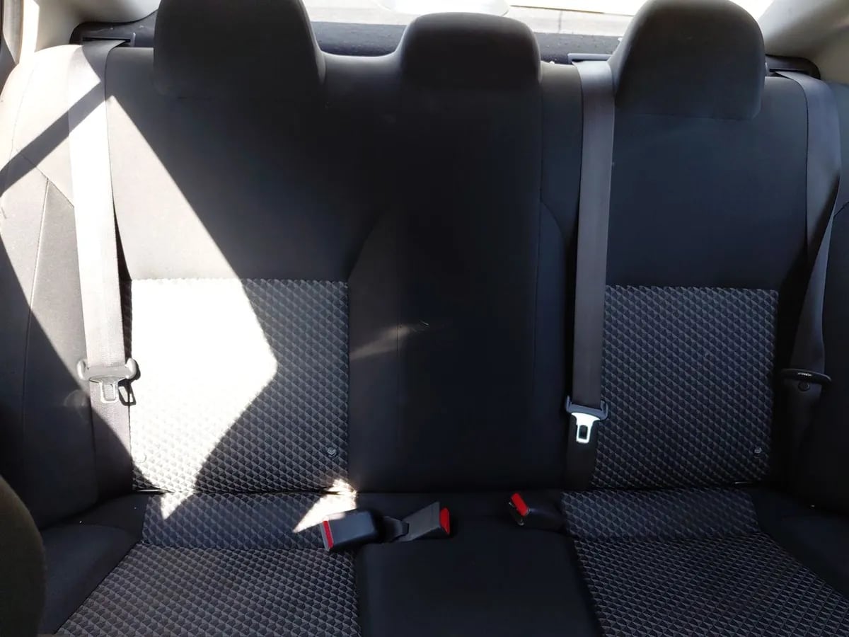 Nissan Versa 1.6 Sense 4x2 Mt 4p año 2021