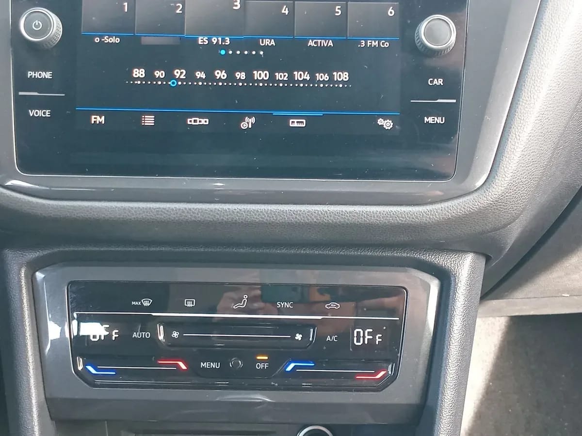 Volkswagen Tiguan 1.4 Tsi Comfortline 4x2 At 5p año 2023