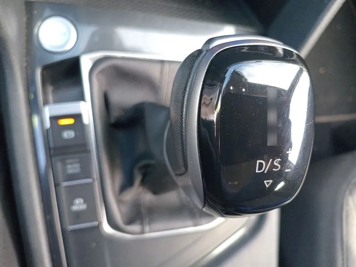 Volkswagen Tiguan 1.4 Tsi Comfortline 4x2 At 5p año 2023