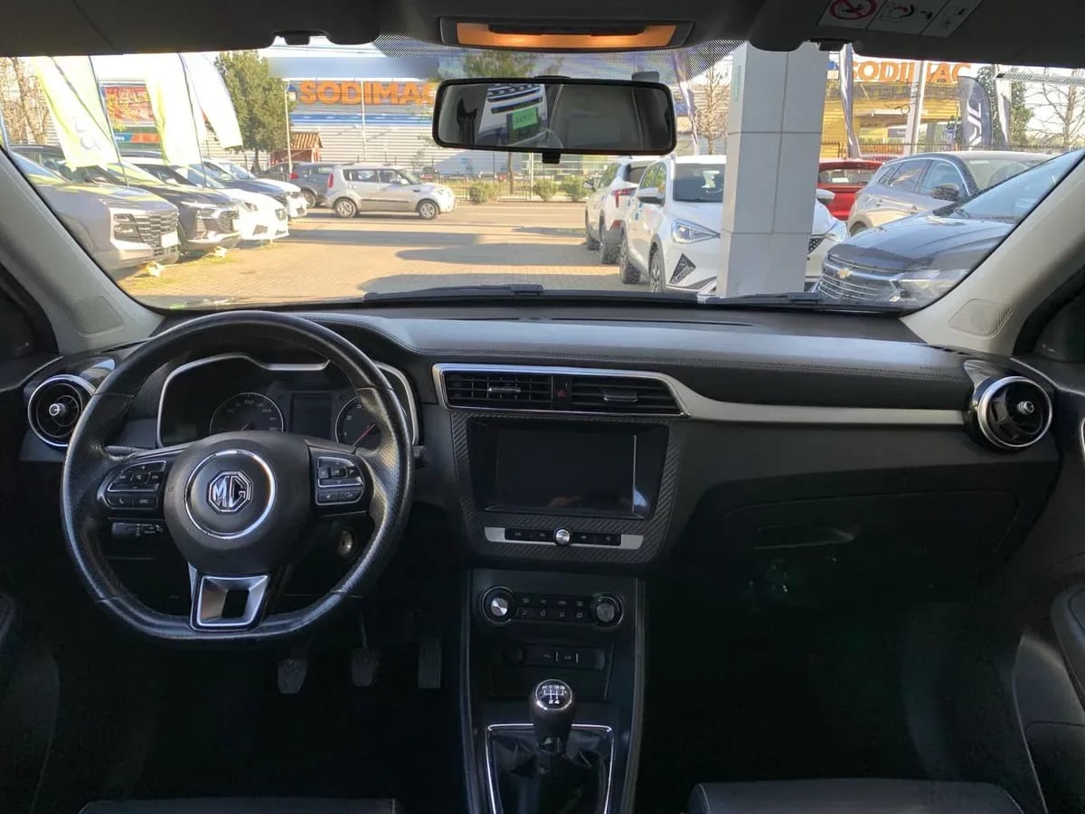 MG Mg Zs 1.5 Comfort 4x2 Mt 5p año 2022