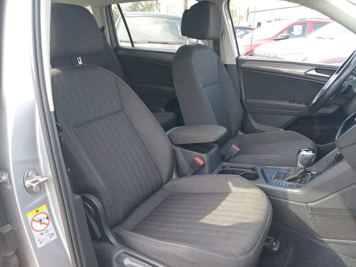 Volkswagen Tiguan 1.4 Tsi Comfortline 4x2 At 5p año 2023