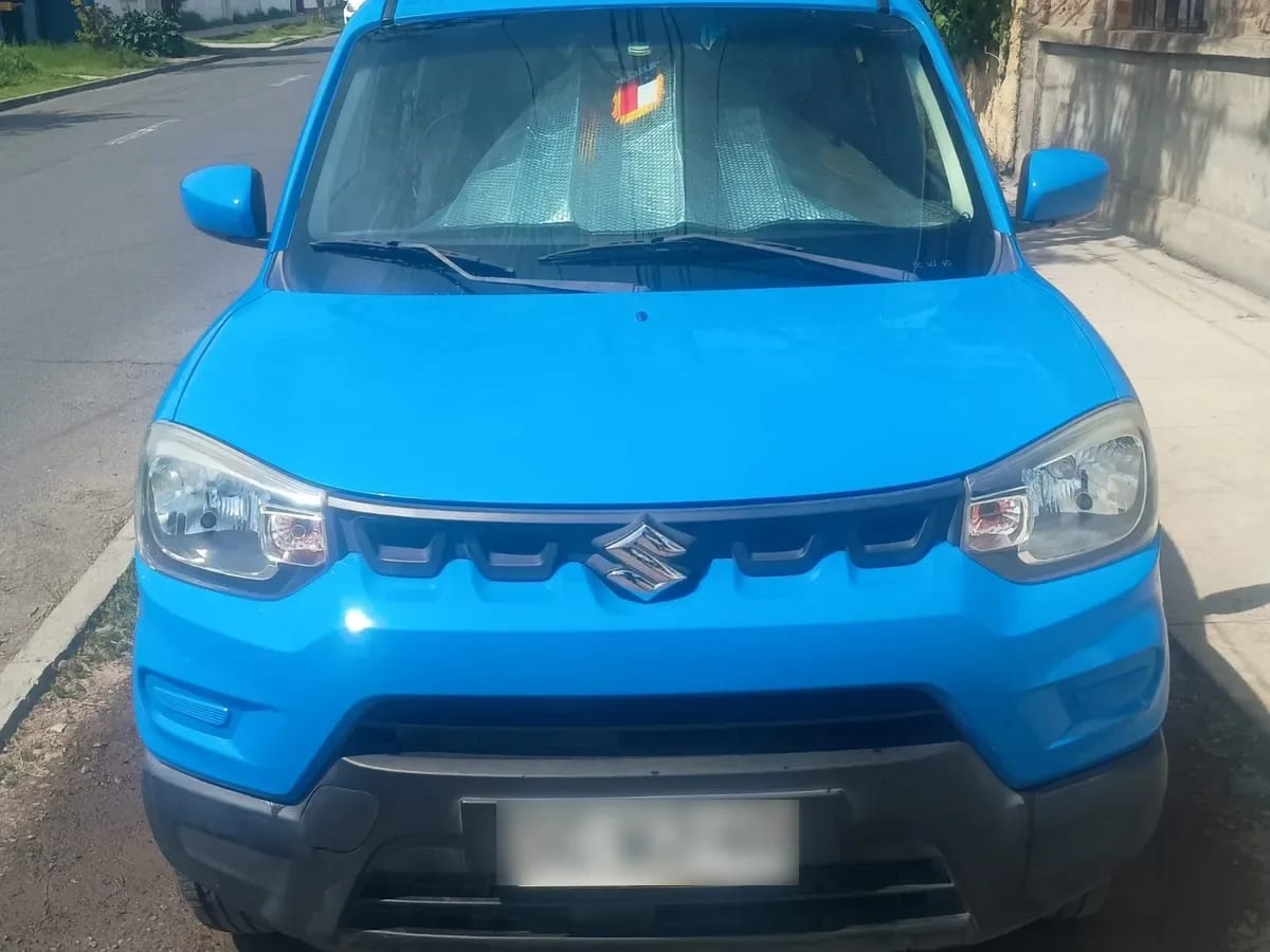 SUZUKI S-PRESSO 1.0 Glx Adventure Mt año 2022