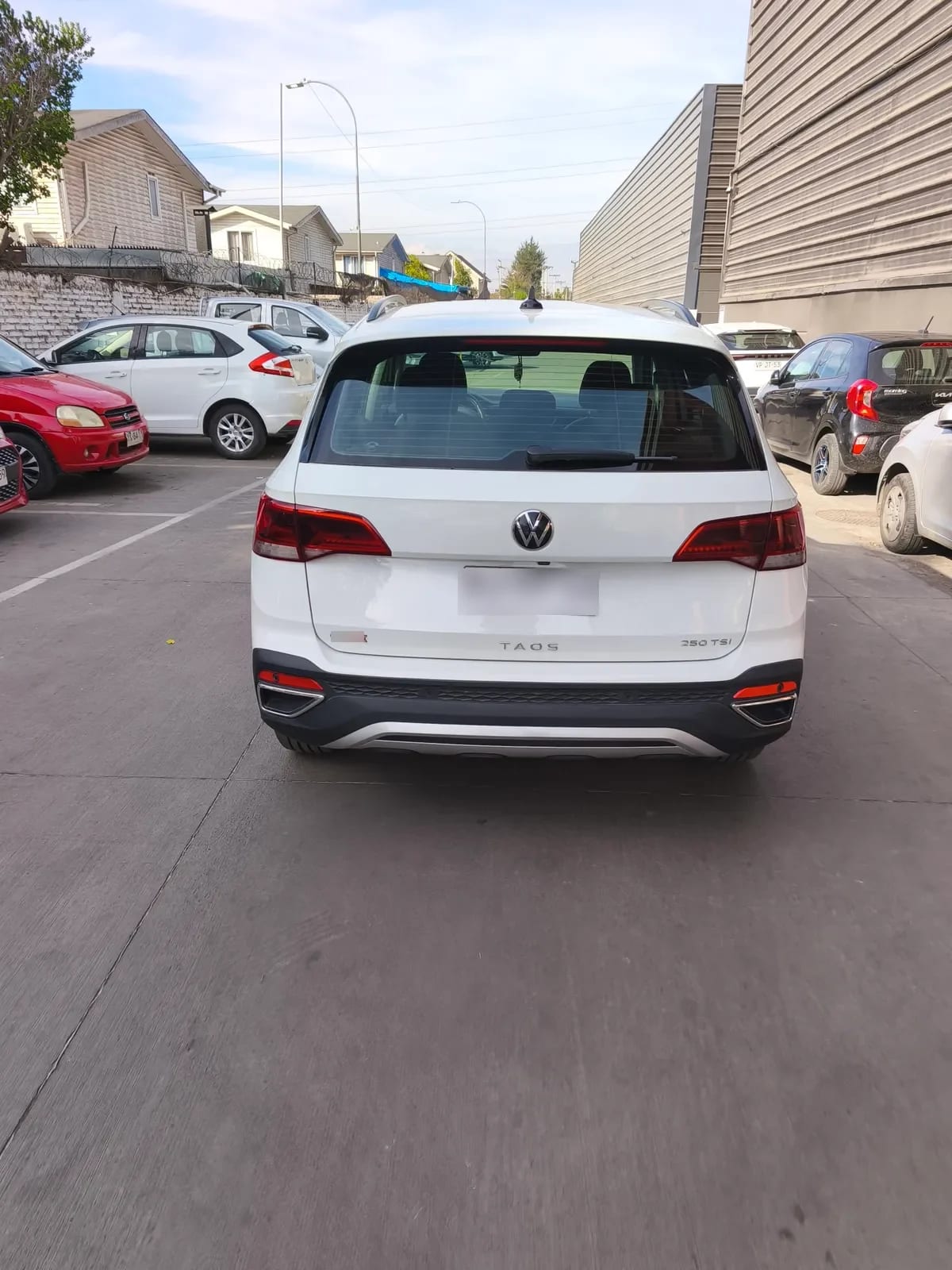 VOLKSWAGEN TAOS 1.4 Tsi Highline At año 2022