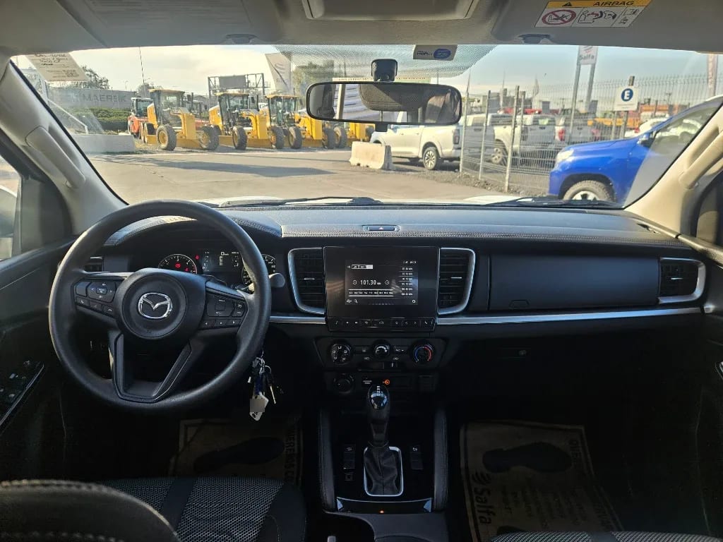 Mazda Bt-50 4x4 6at año 2024