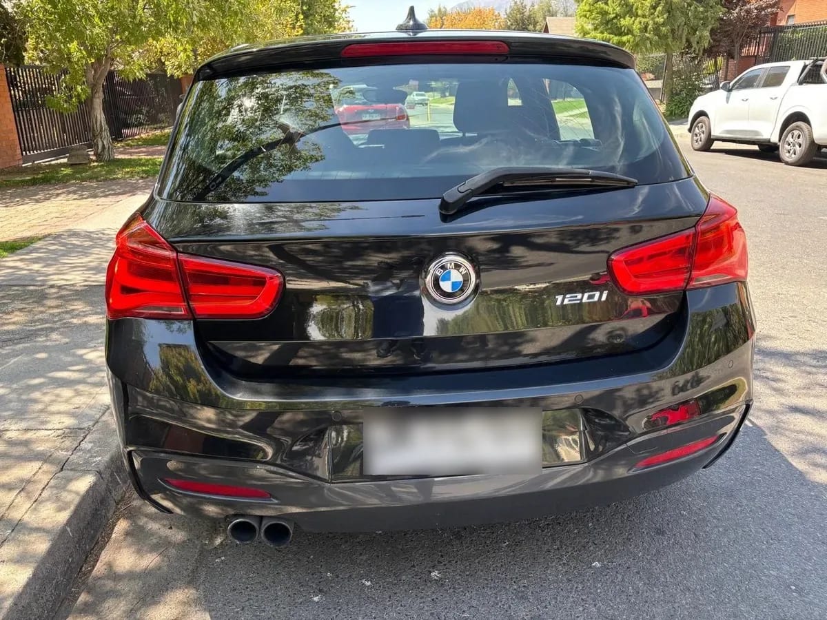 BMW 120 2.0 I 5 Puertas M Sport Lci At año 2017