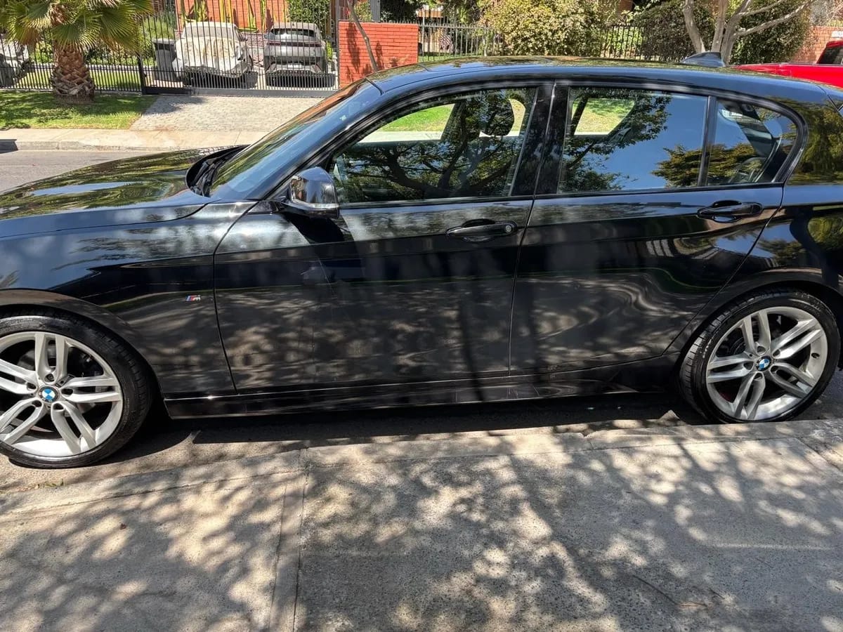 BMW 120 2.0 I 5 Puertas M Sport Lci At año 2017