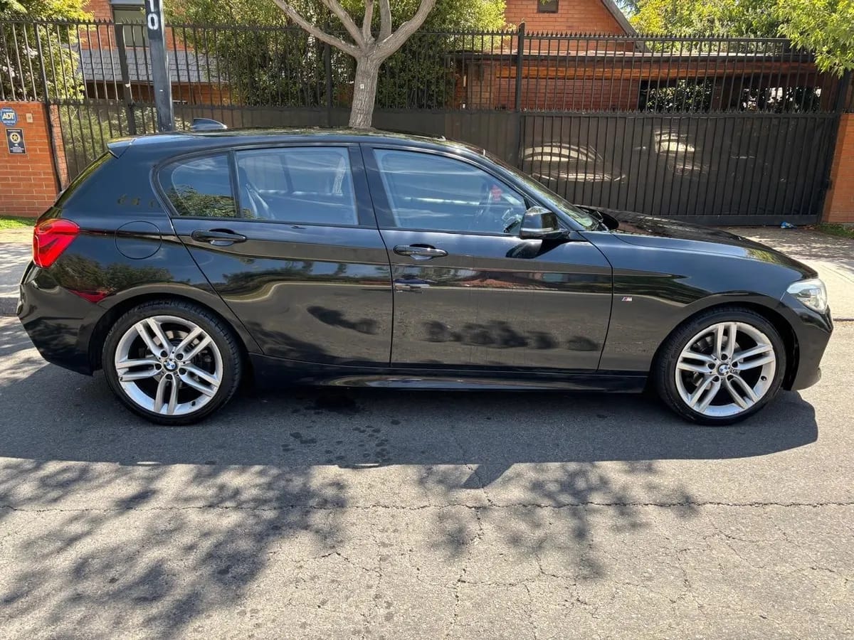 BMW 120 2.0 I 5 Puertas M Sport Lci At año 2017