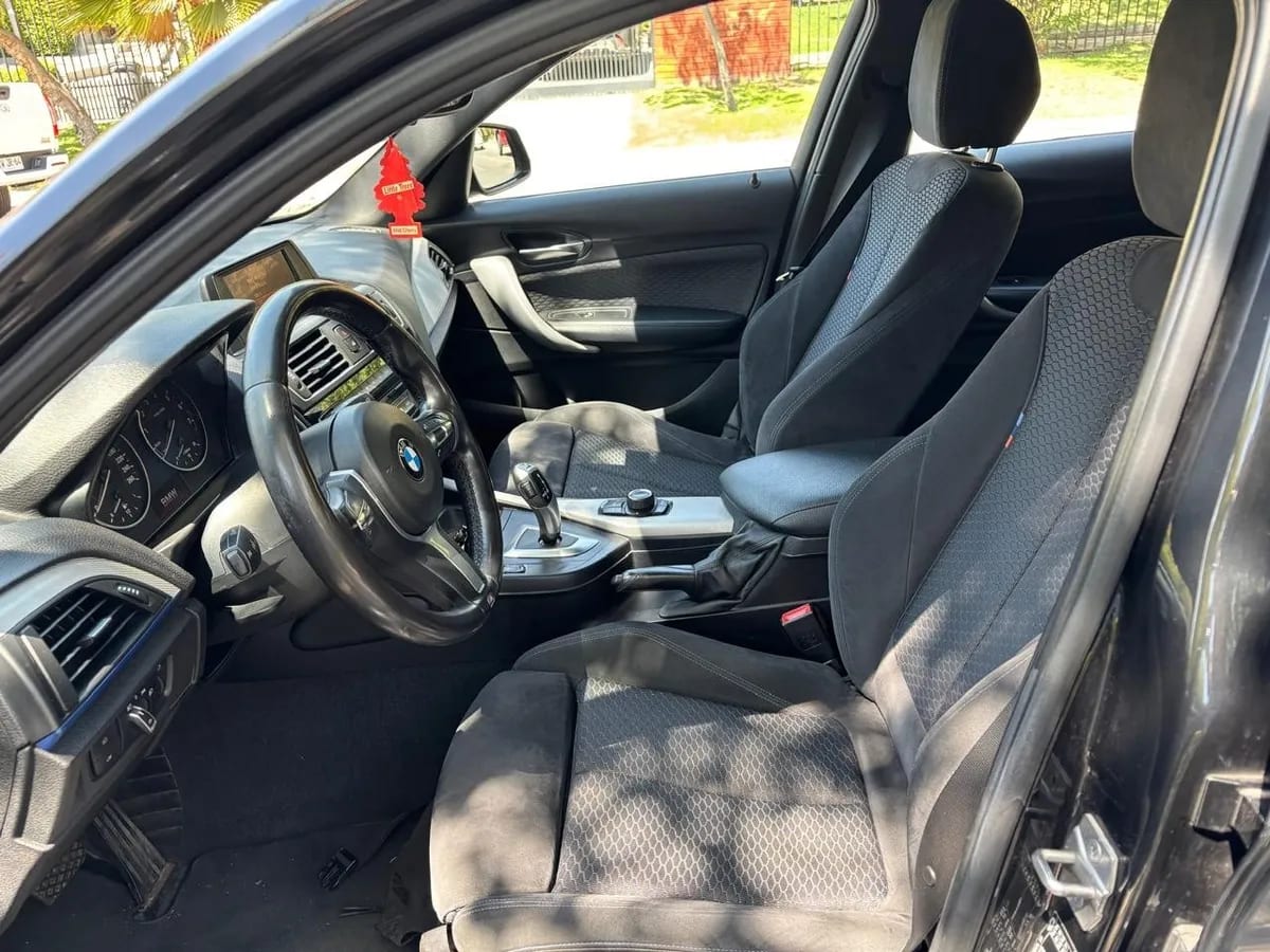 BMW 120 2.0 I 5 Puertas M Sport Lci At año 2017