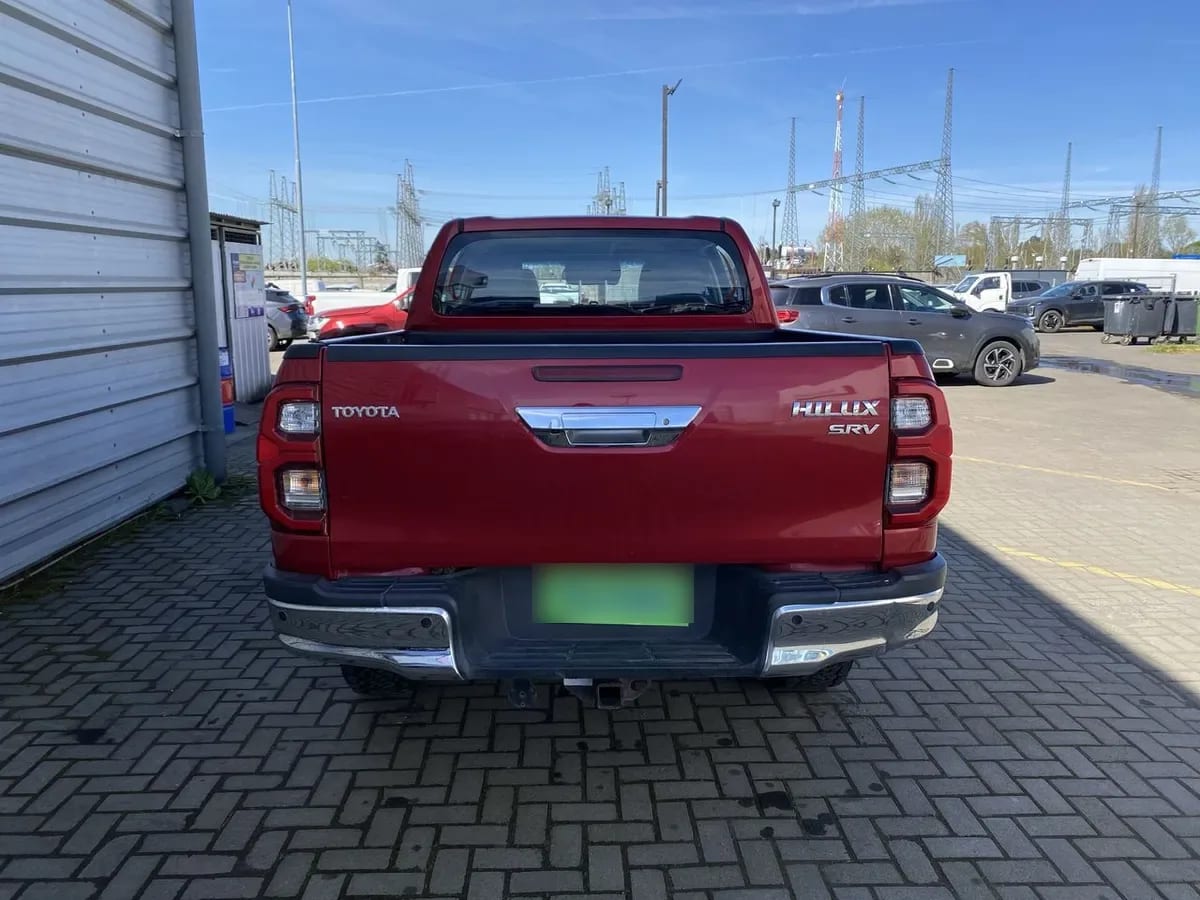 Toyota Hilux 2.8 Srv Diesel 4x4 Dob. Cab. At 4p año 2024