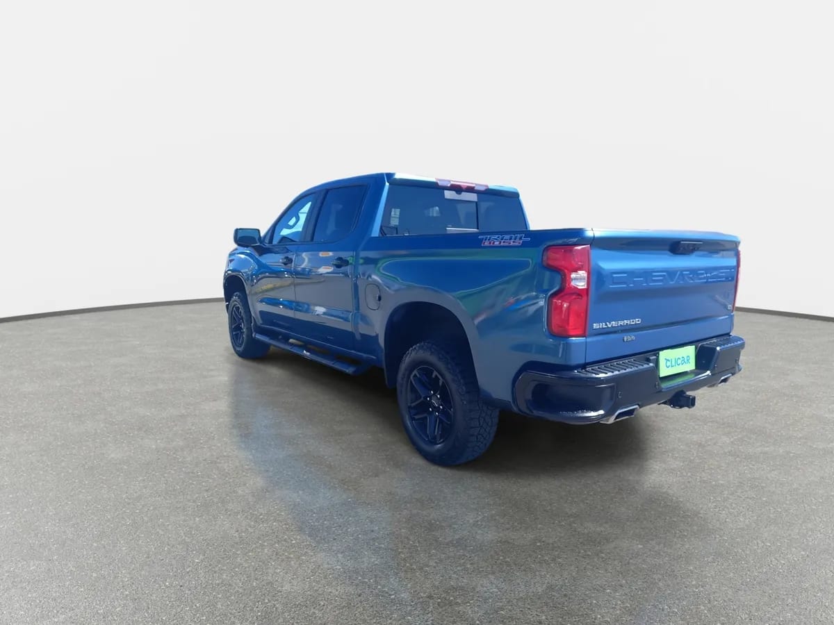Chevrolet Silverado 5.3 Lt Trail Boss Z71 4x4 At 4p año 2024