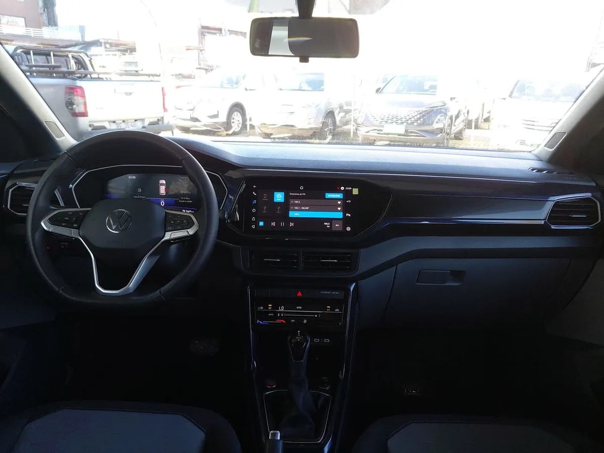 Volkswagen T-Cross 1.0 Tsi Comfortline 4x2 6at 5p año 2024