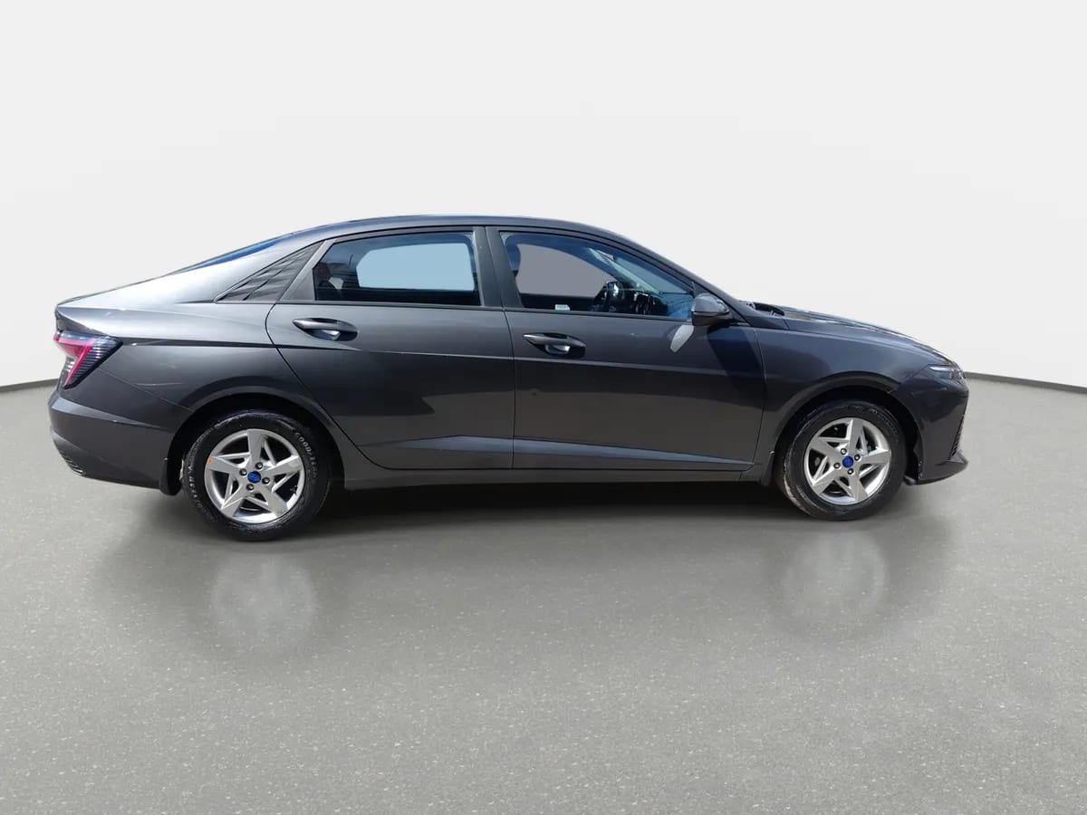 Hyundai Accent 1.4 Hci Plus 4x2 Mt 4p año 2024