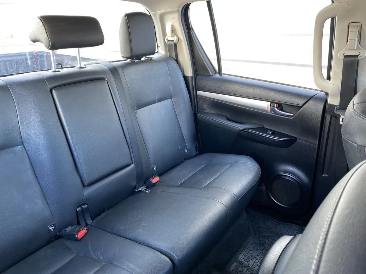 Toyota Hilux 2.8 Srv Diesel 4x4 Dob. Cab. At 4p año 2024