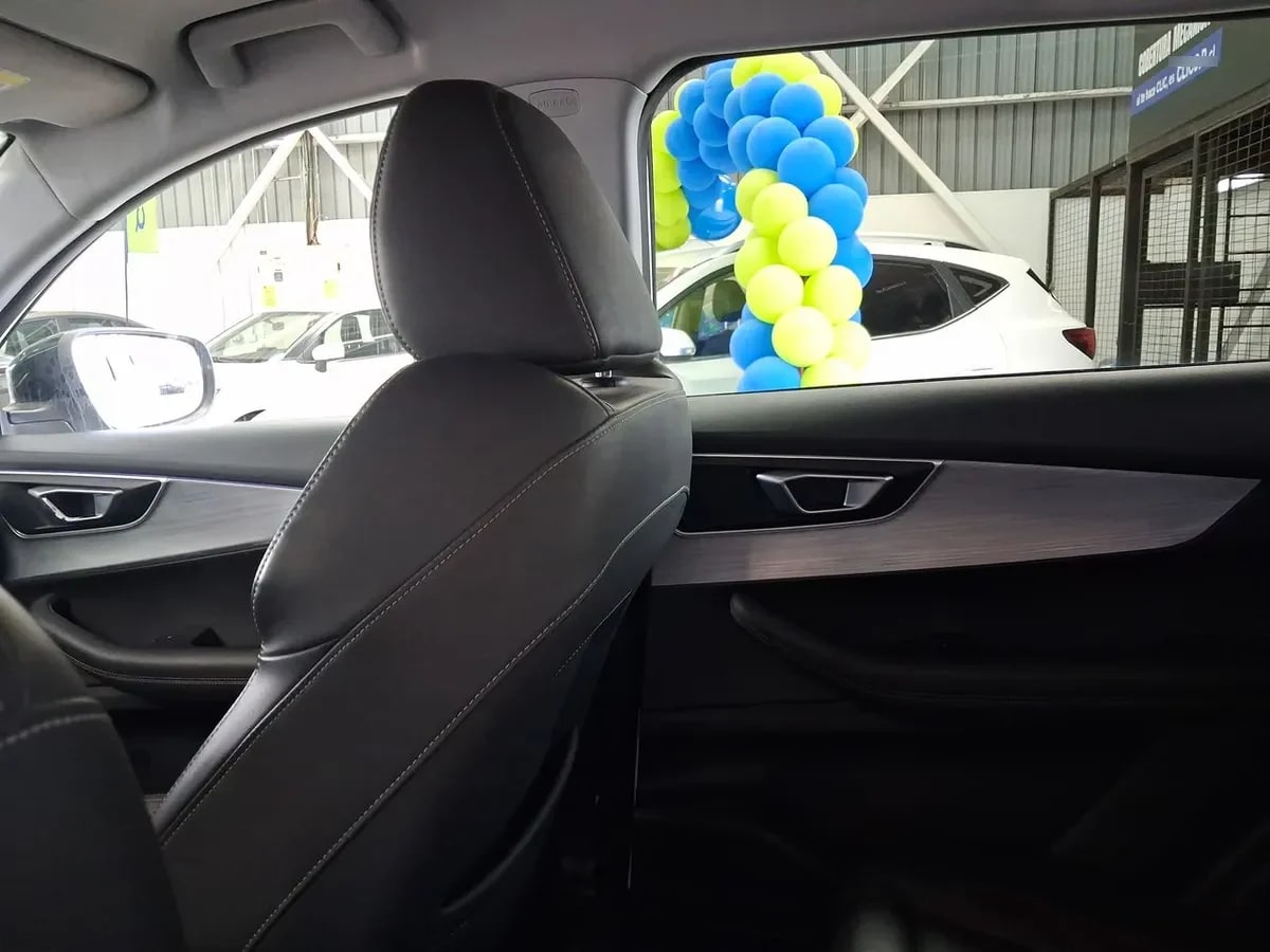 Chery Tiggo 7 Pro 1.5t Glx 4x2 Bicolor Cvt At 5p año 2023