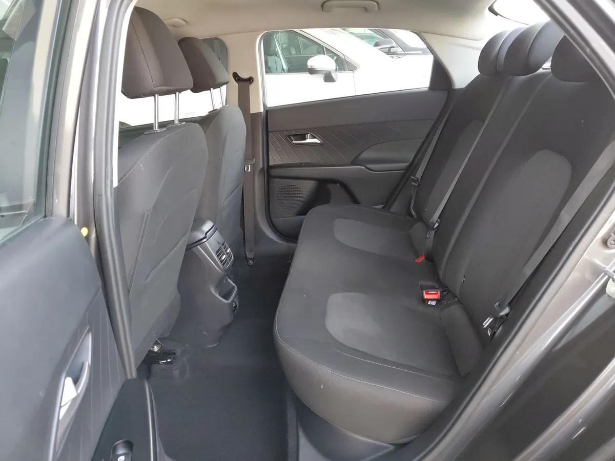 Hyundai Accent 1.4 Hci Plus 4x2 Mt 4p año 2024