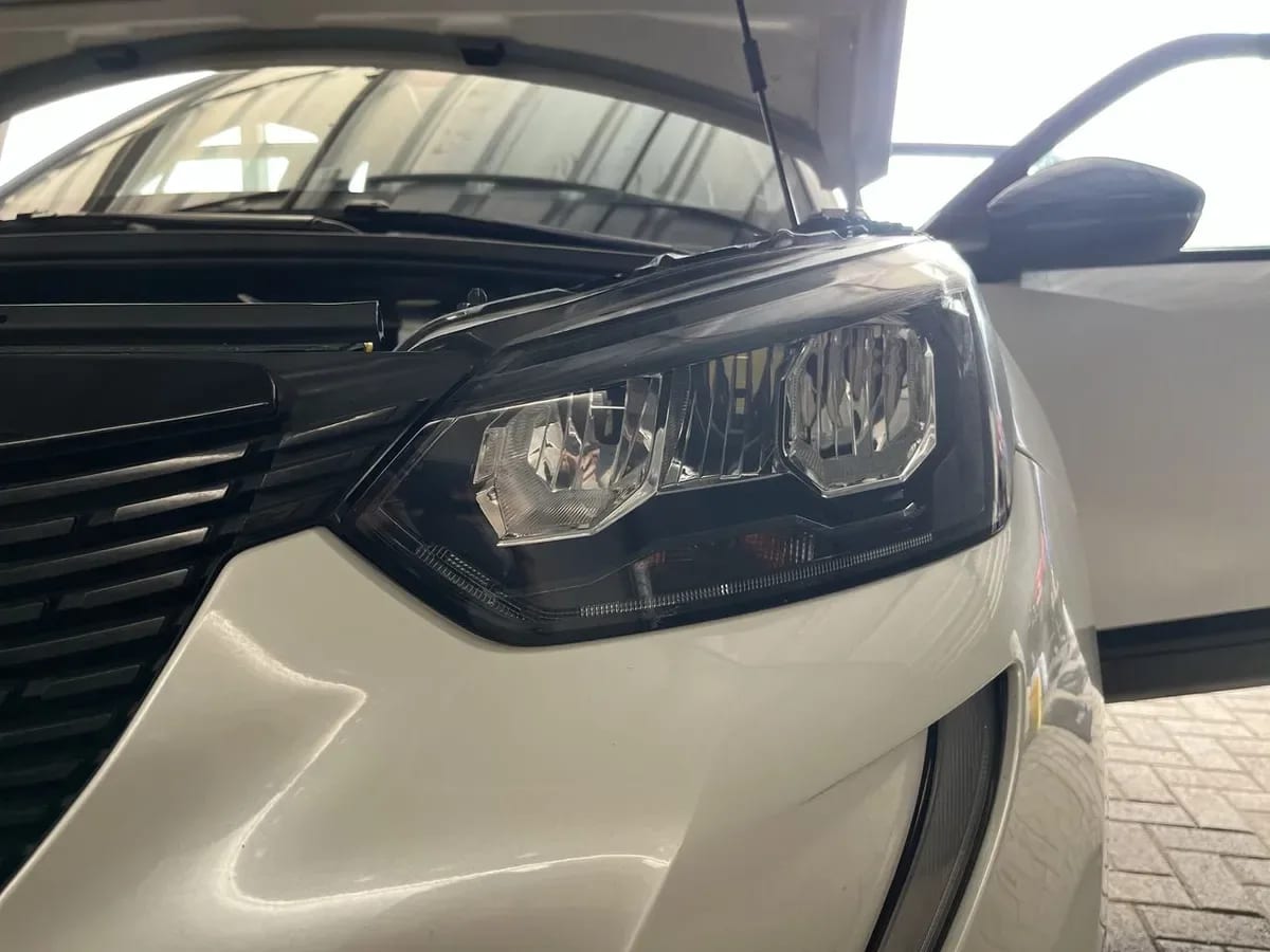 Peugeot 2008 1.2 Active Pack Puretech 130 4x2 Mt 5p año 2024