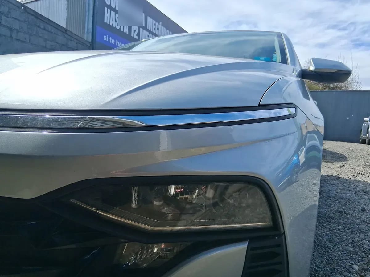 Hyundai Accent 1.5 Plus 4x2 At 4p año 2025