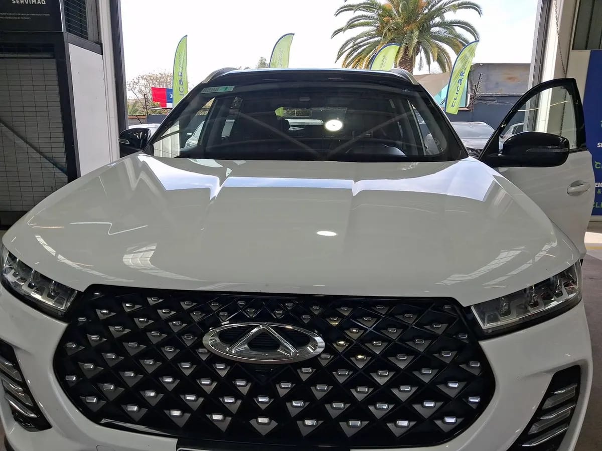 Chery Tiggo 7 Pro 1.5t Glx 4x2 Bicolor Cvt At 5p año 2023