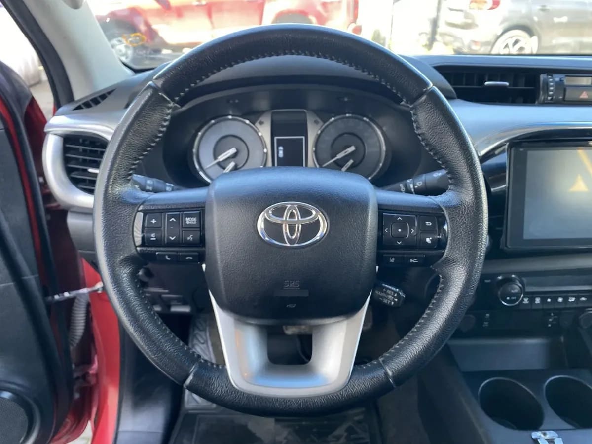 Toyota Hilux 2.8 Srv Diesel 4x4 Dob. Cab. At 4p año 2024