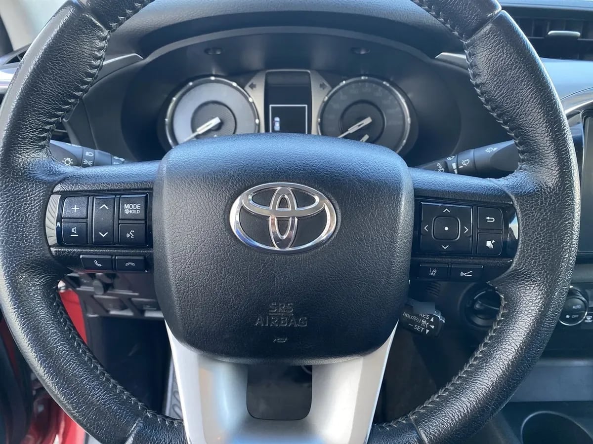 Toyota Hilux 2.8 Srv Diesel 4x4 Dob. Cab. At 4p año 2024