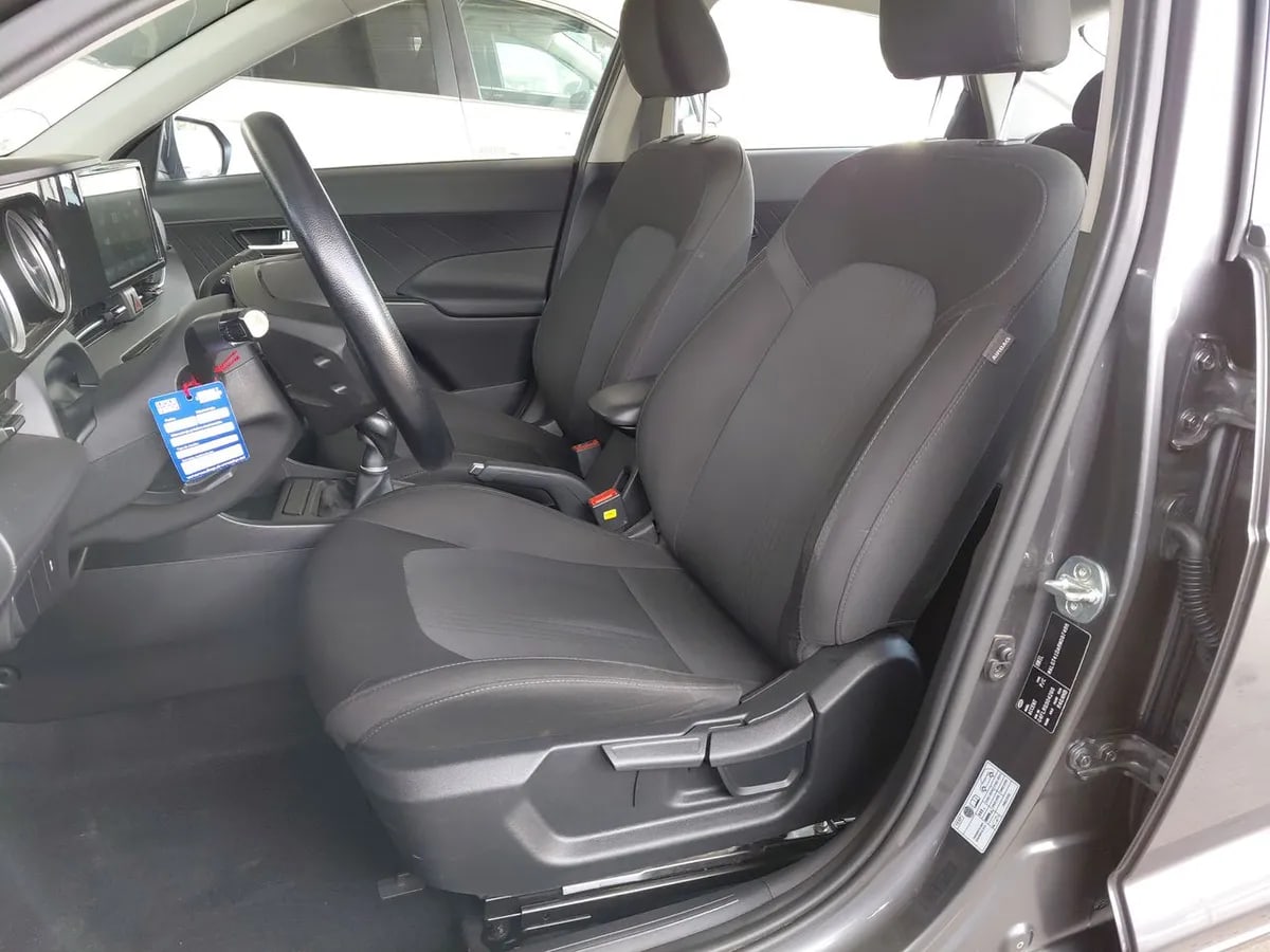 Hyundai Accent 1.4 Hci Plus 4x2 Mt 4p año 2024